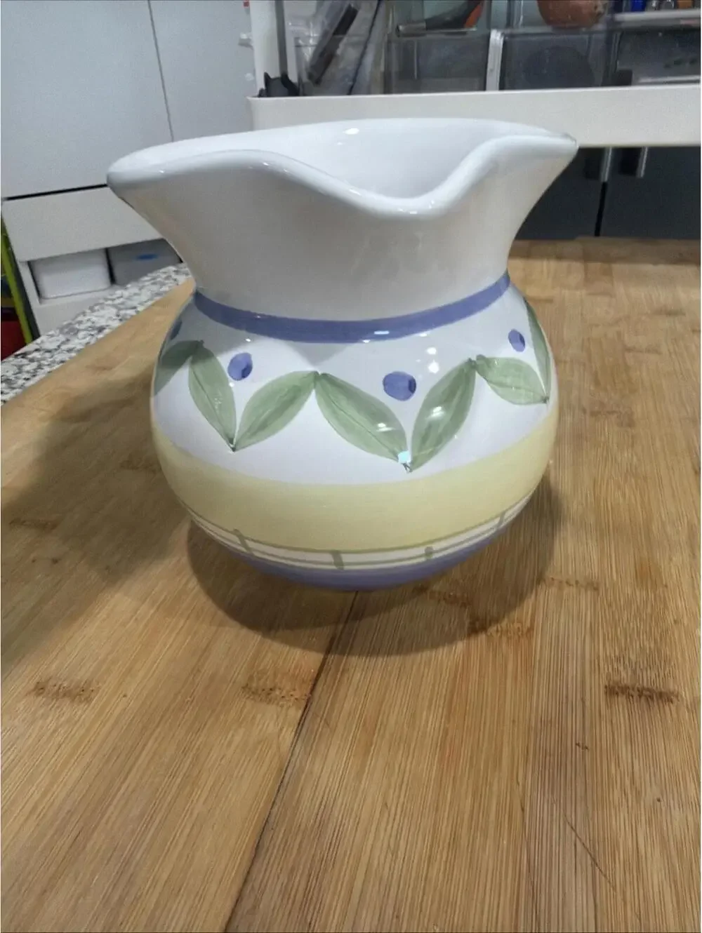 VTG Williams Sonoma Marisol 32 Oz Pitcher 5 3/4” Tall *
